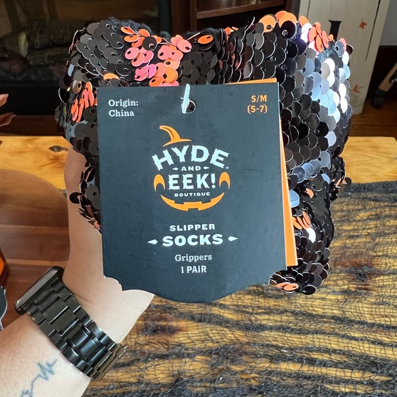 🎃Hide and Eek Cat Sleeper Socks🎃 - Picture 6 of 6